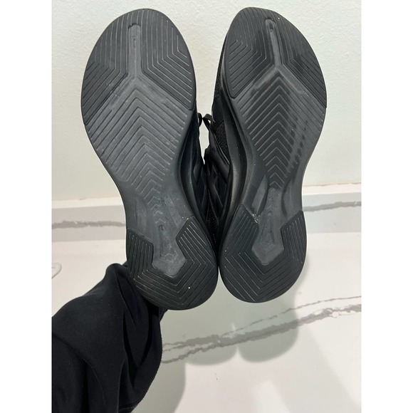 Puma Women's Contempt Demi Cross Trainer - Black/Rose Gold, Size 8 - Picture 5 of 7